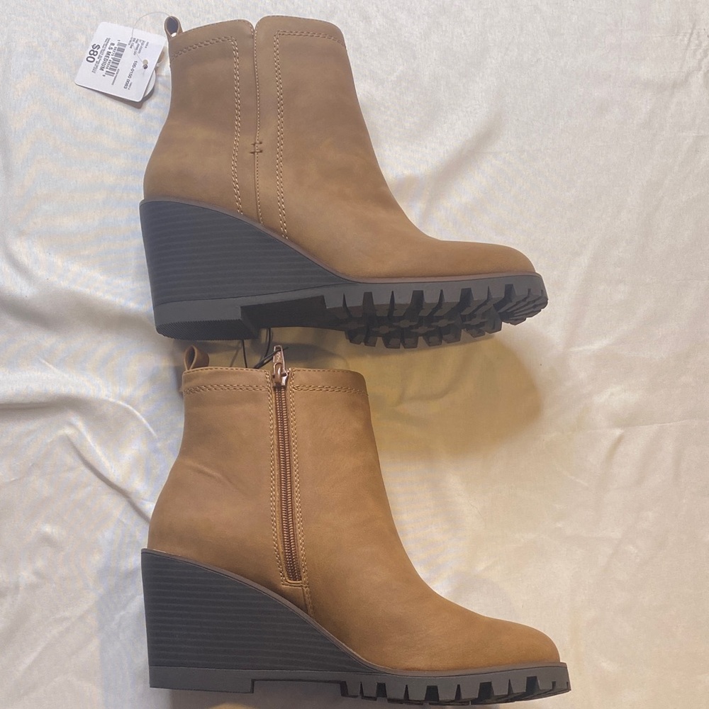 St.‎ John's Bay Brown Wedge Ankle Booties - Picture 4 of 9
